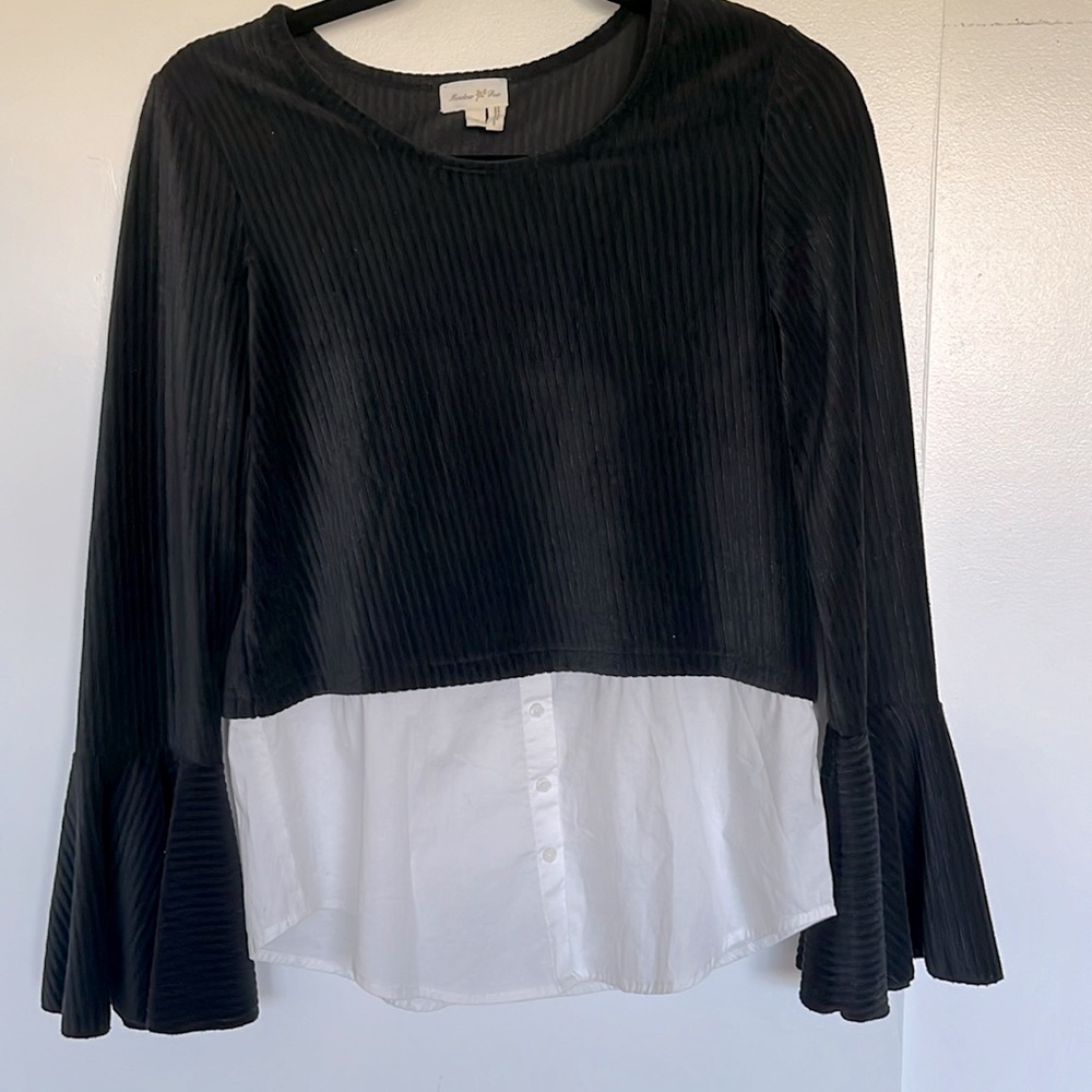 Anthropologie Meadow Rue Peplum Bell Sleeve Velvet Top
